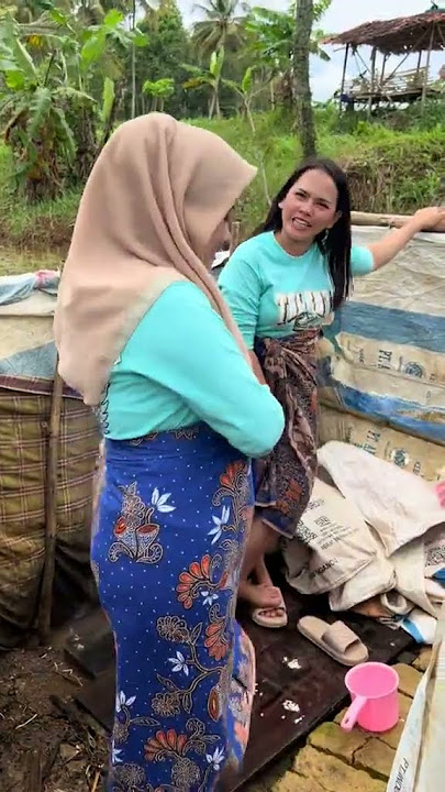 Ngintip janda mau pipis🤣#jandadesa #fypviralyoutube  #gadisdesa