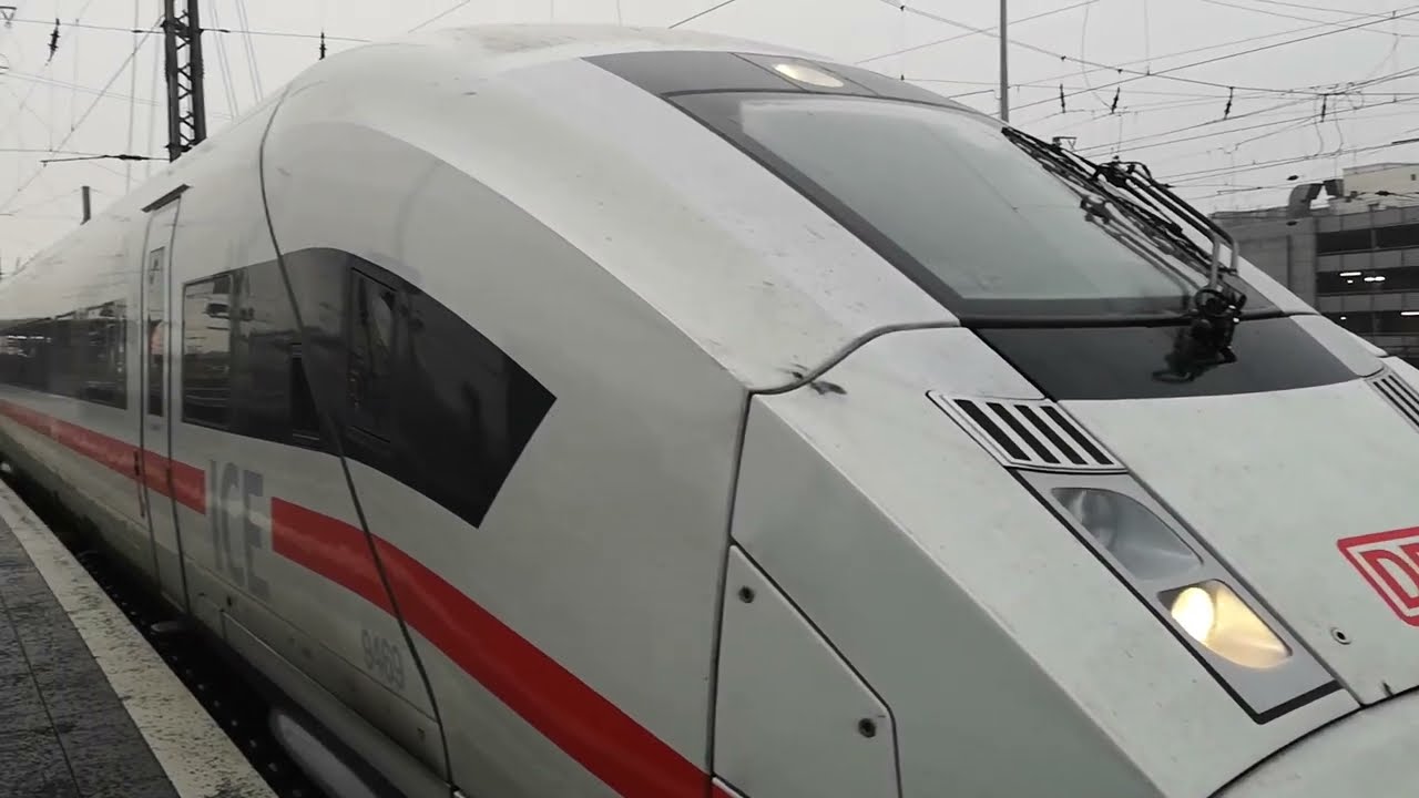 Zugverkehr in Dortmund Hbf am 21 12 2022