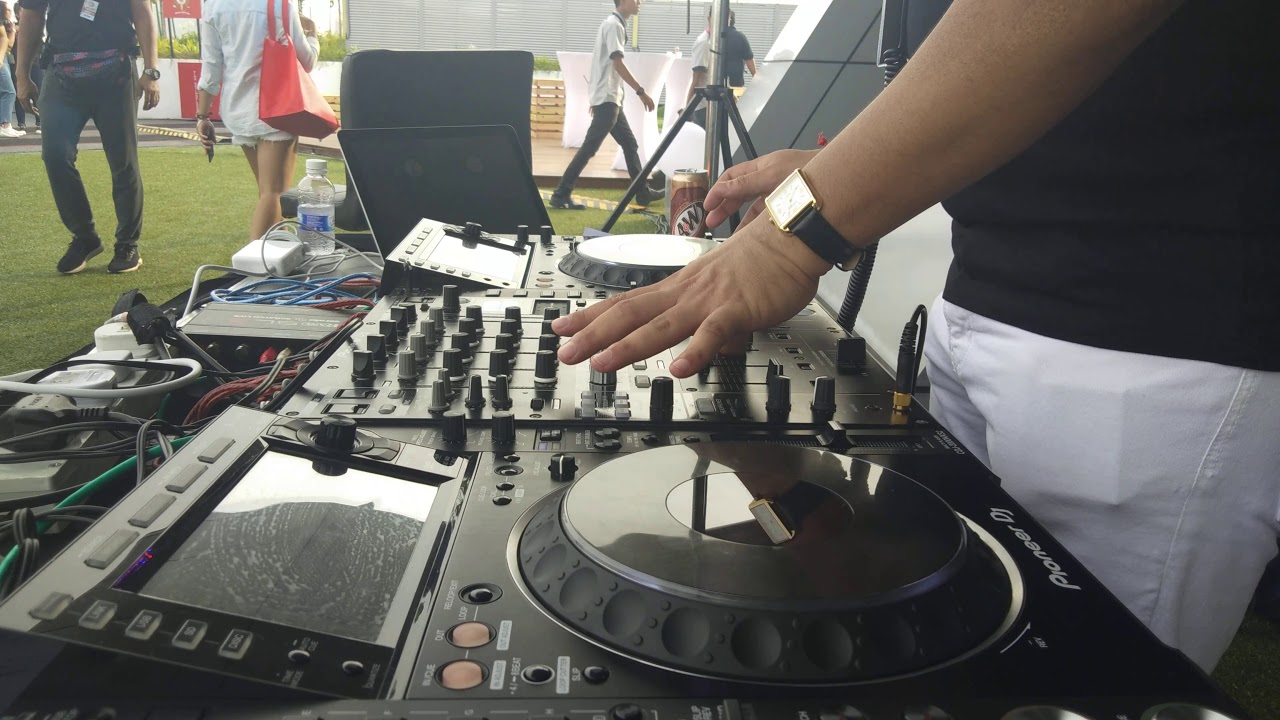 Golden Munky Live at RedDeck @ RedQ Air Asia