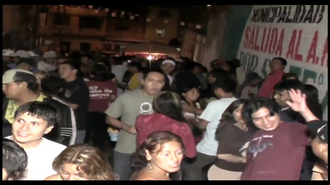 03º KIKE BALAREZO CANTA UN  MIX EN EL AGUSTINO  DR. OMAR CASERES Y LA SENSUAL EN VIVO EL  2008