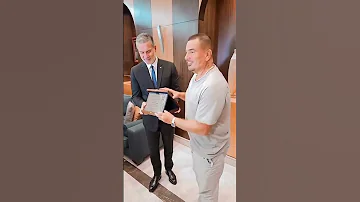 احدث ظهور للفنان عمرو دياب أثناء تكريمه 