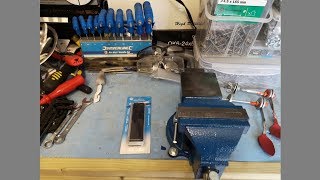 Magnetic vice jaw protection for gun smithing