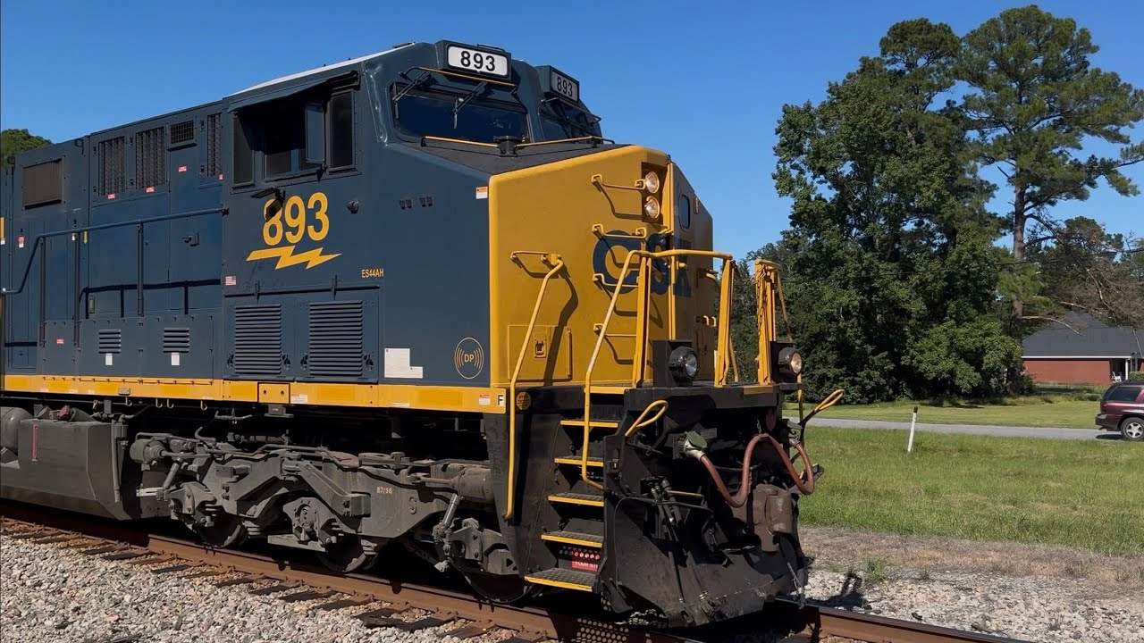 CSX 893 with a majestic K5LA leads loaded coal C448 in Clyo, GA - YouTube