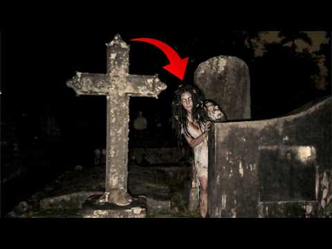 Video GRAVEI A APARIÇÃO REAL DE FANTASMA MAIS ARREPIANTE NUM CEMITÉRIO!