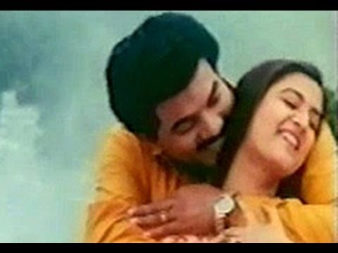 Thirayezhuthum Mannil Malayalam Song