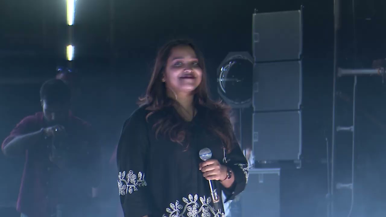 G-TECന്റെ 25th ആനിവേഴ്സറിയിൽ  Hanan shah Shaadi Masti പാടുന്നു