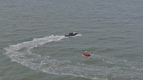 Harbour trials and sea trials with Marsur USV: COLREGs compliant collision avoidance testing