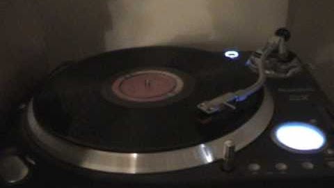 Richard Tucker - "O Little Town of Bethlehem"