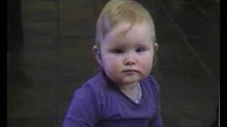 Baby dances to Moby 257.zero