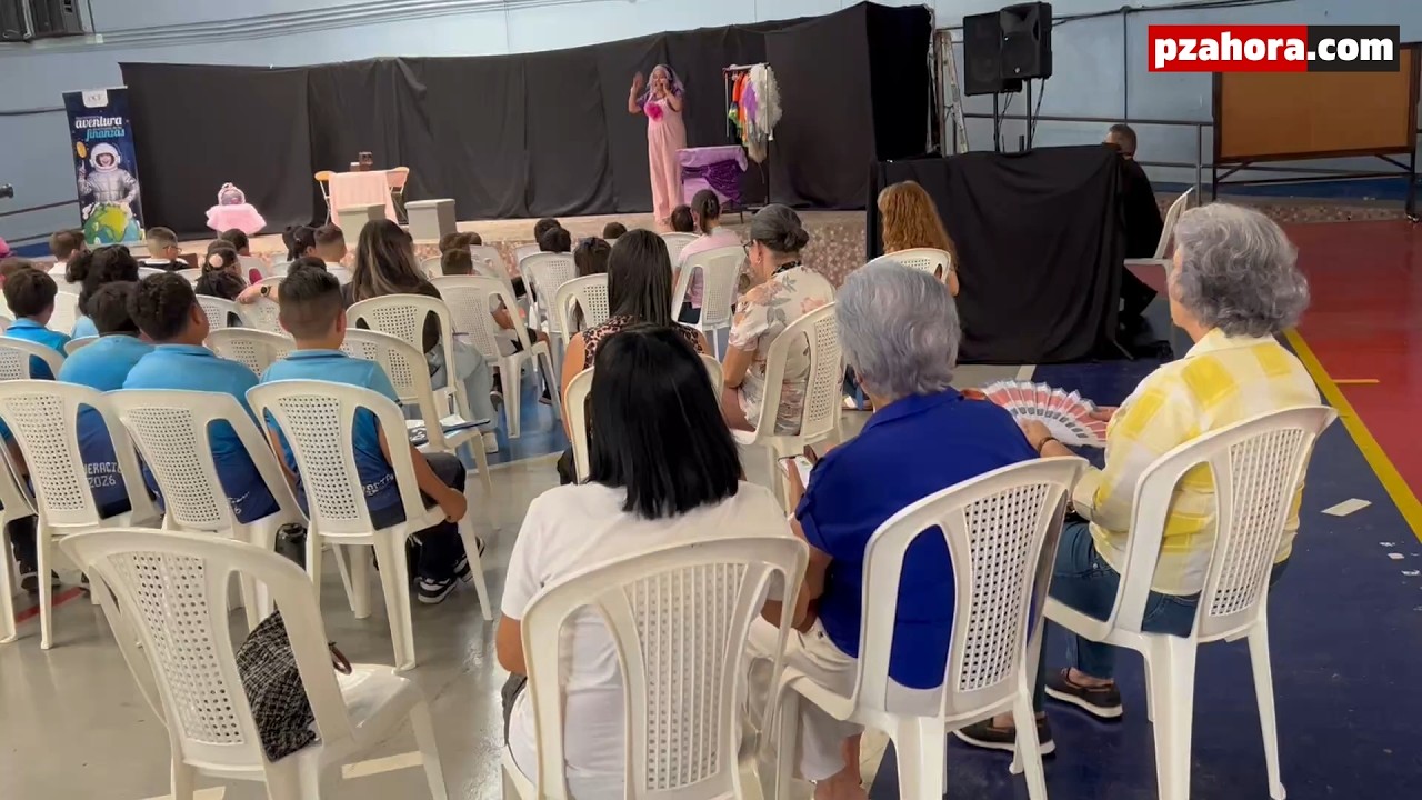 Obra de teatro enseñó educación financiera a estudiantes en Pérez Zeledón