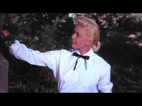 Video: Blev Doris Day begravet?