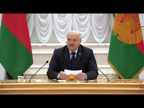Лукашенко: И плевать им на ВЕСЬ мир! // Про Америку и работу судей