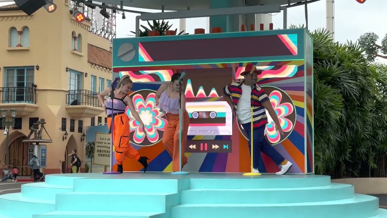 Universal Studios Singapore Mel’s Mixtape