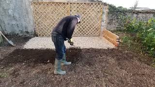 Timelapse of week 39 renovations, Garden transformation and a mate visits..