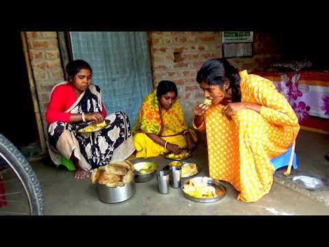 indian-village-women-cooking-#very-good-food-of-afternoon-luchi-with-potato-curry-#rural-women
