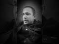 Я кормлю свой член. мой большой сильный член