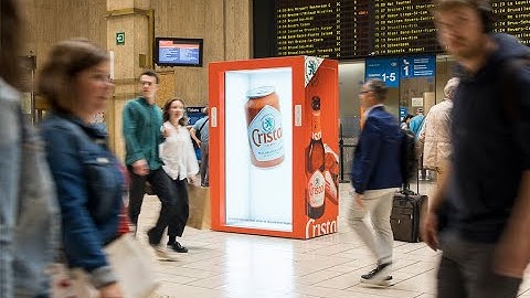Cristal on show in 3D in stations with Urban Media