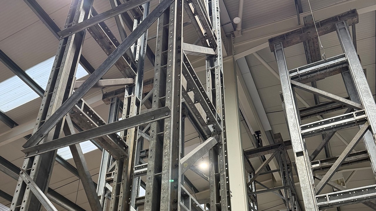 Rapid propping solution helps avoid factory shutdown - Granada Glazing case study - Mabey Hire