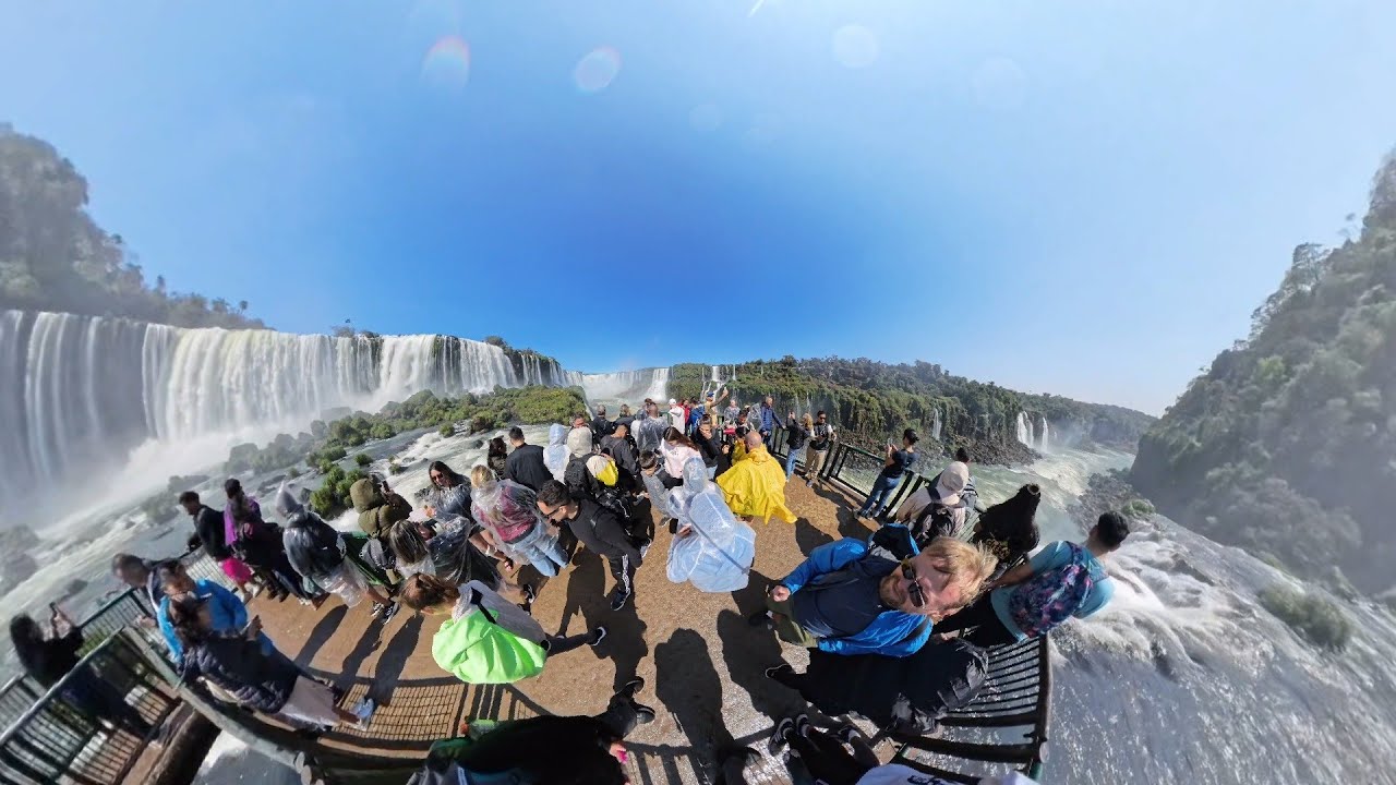 Surround Yourself With Waterfalls at Iguaçu Falls from Brazil [360° Experience]
