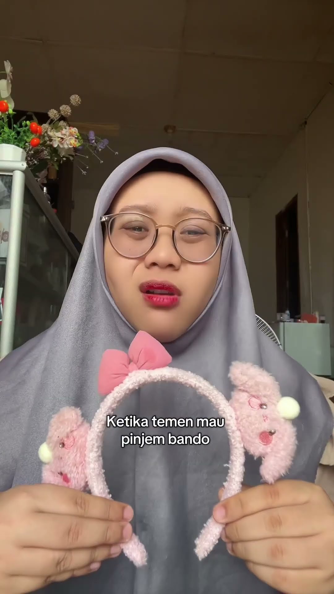 KETIKA TEMEN MAU PINJEM BANDO