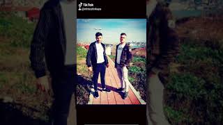 Bu Sevdalar Boşuna Lee