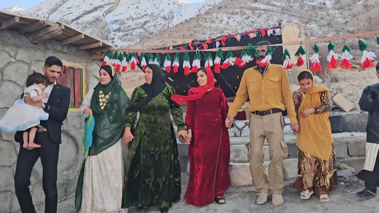 Zeinab and her daughters went with their grandmother to Ramin and Zulfa's wedding 😍