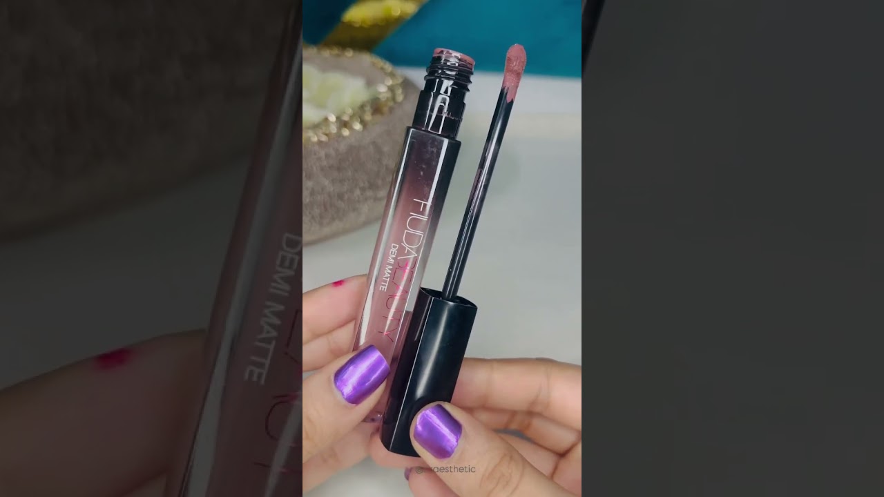 Huda Beauty Demi Matte liquid lipstick | 