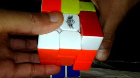 How to solve Rubik's cube in 4 moves.