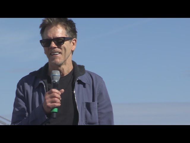 Kevin Bacon returns to Payson High on prom night for 40th anniversary of ‘Footloose’ class=