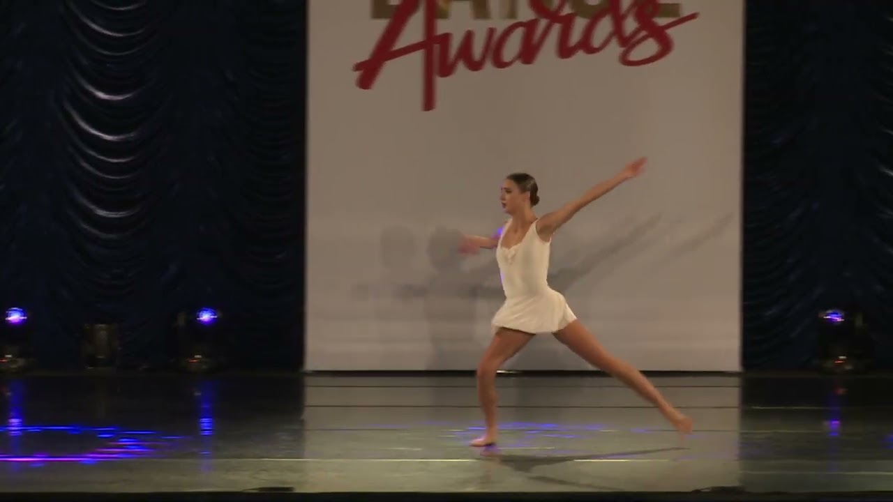 Brooke Phillips - The swan