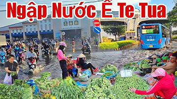 Chợ Bình Điền ngập nước sáng nay rau củ quả ế te tua xổ rẻ
