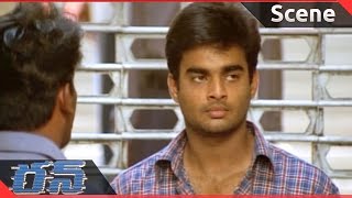 Run Telugu Movie || Madhavan Fight Scene || Madhavan || ShalimarCinema
