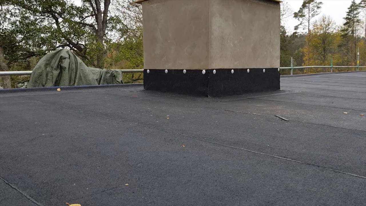 Husbygge del 12 - Murstocken och tätskikt på taket