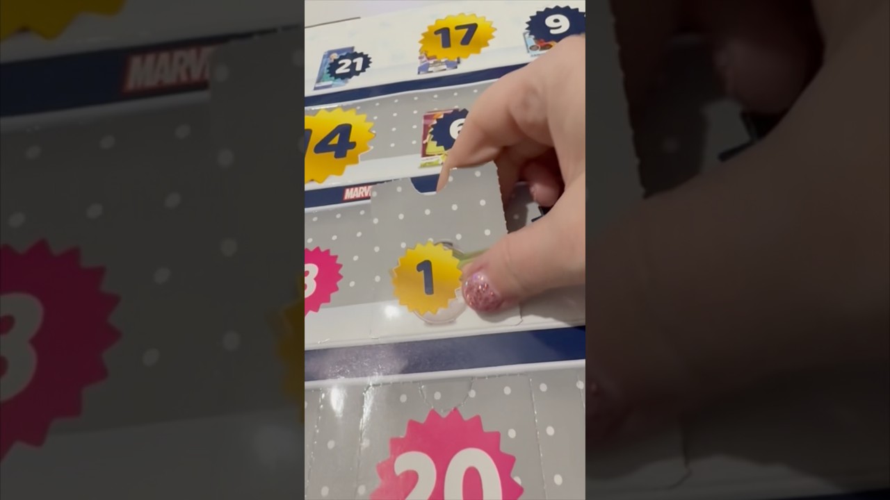 I Opened Day 1 of the Disney Store Mini Brands Advent Calendar 😍