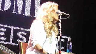 Carrie Underwood When The Sun Goes Down Songwriters Series screenshot 2
