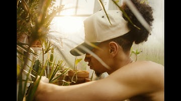 Oblé Reed - SK[I]NCARE. (Official Visualizer)