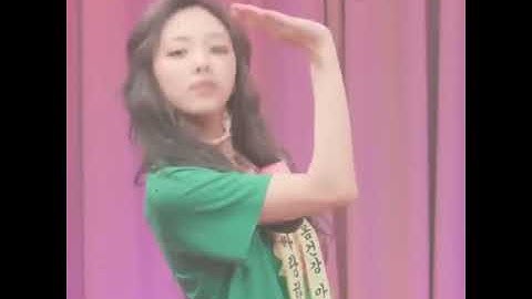 Itzy dancing "Aespa Next Level"