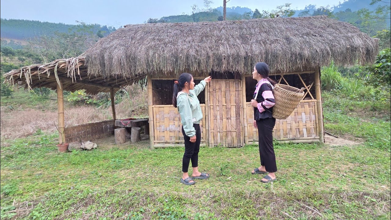 Abandoned by her husband, the girl met a kind person who helped her.VANG DUONG