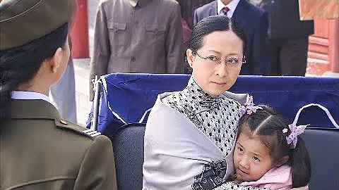 兵痞欺负的小女孩，竟是司令的女儿，这下兵痞完蛋了！ - 天天要闻