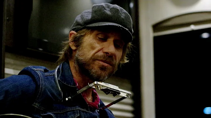 Todd Snider: Songs from the Road - To Beat The Dev...