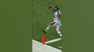 Devin Hester Returns Two Kickoffs in One Game