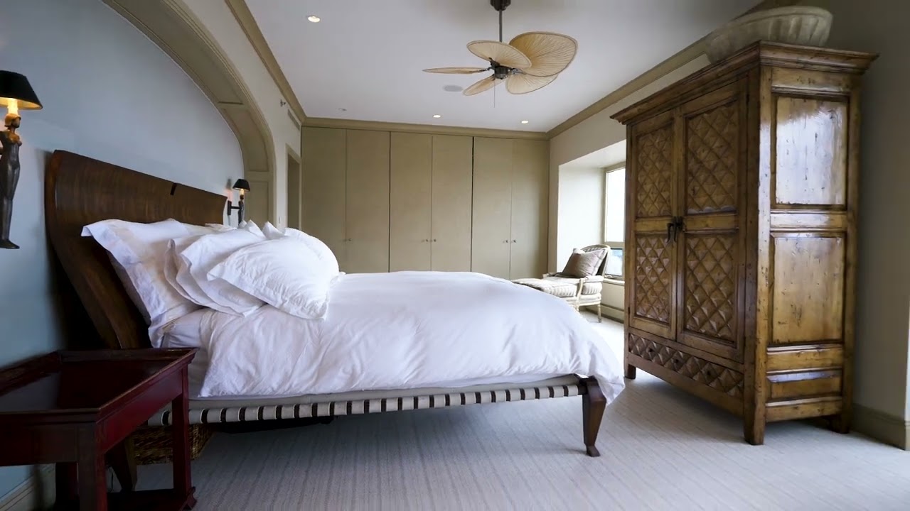 800 North Michigan Avenue, 