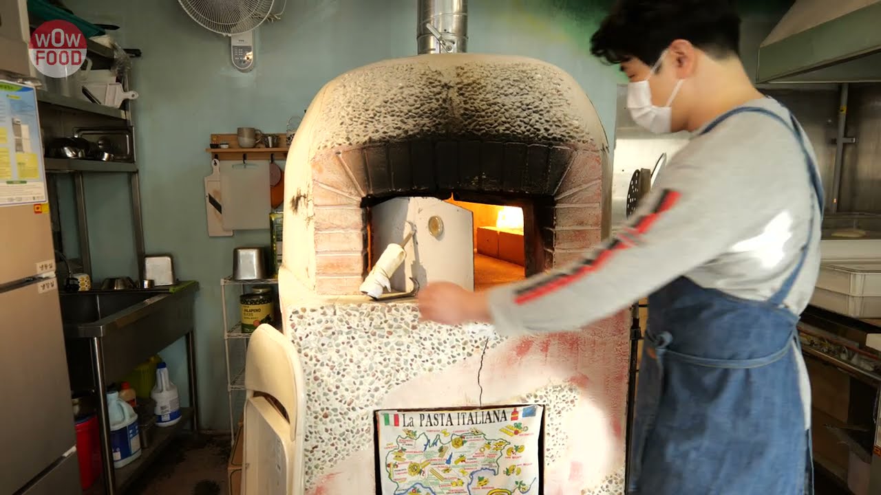 반죽부터 소스까지 직접 만드는 이탈리아 전통 수제화덕피자 / Wood-fired oven pizza-korean street food