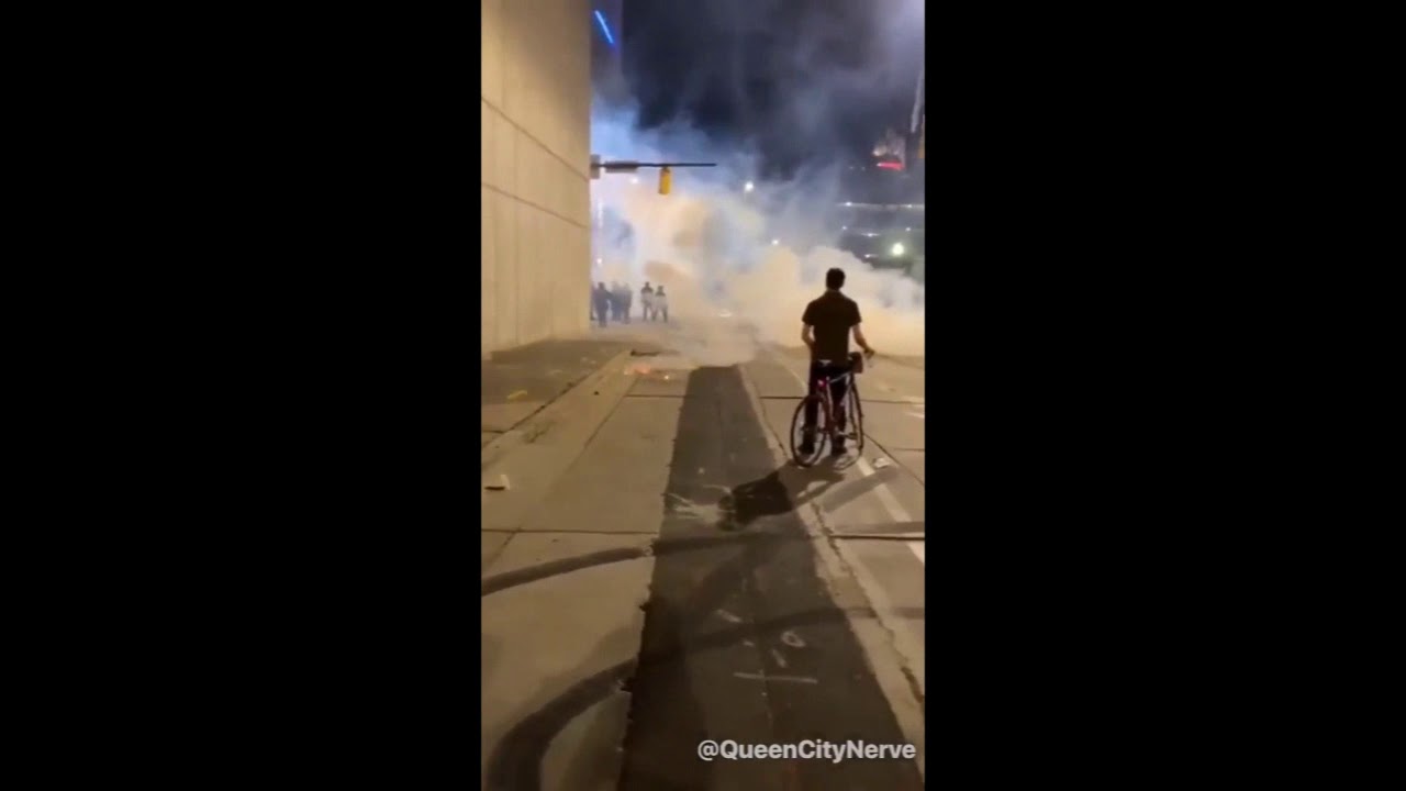 Peaceful Protesters Ambushed by the CMPD in Charlotte NC. - YouTube