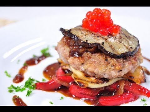 ฮัมบากุหมูย่าง (แฮมเบอร์เกอร์หมูสไตล์ญี่ปุ่น) Grilled Pork Hambagu
