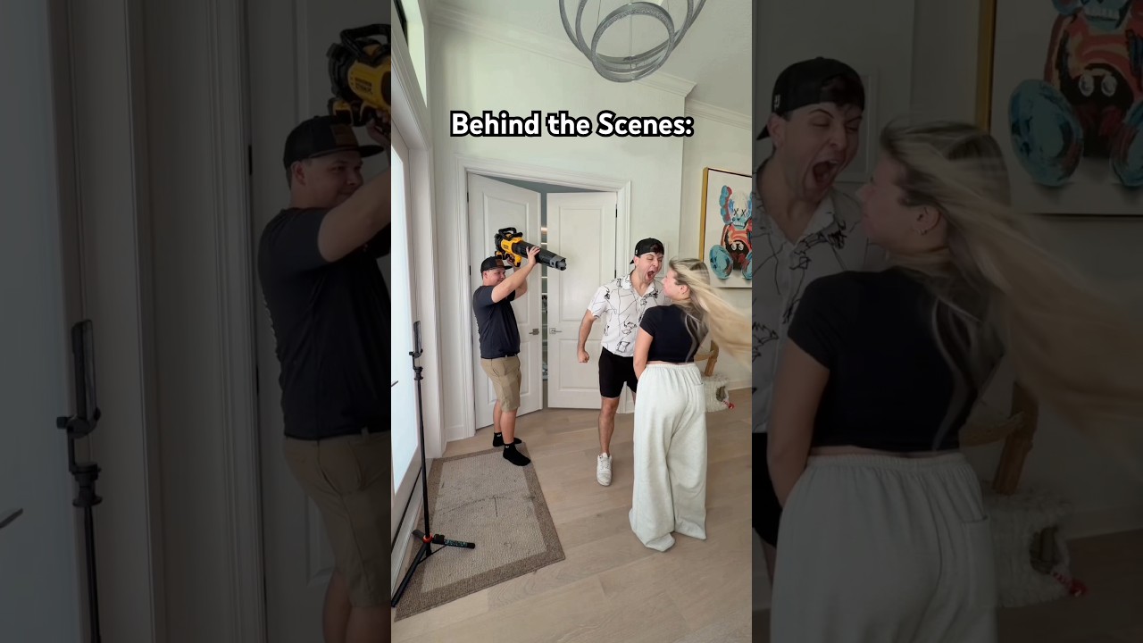 *За кадром* 🤫👀 