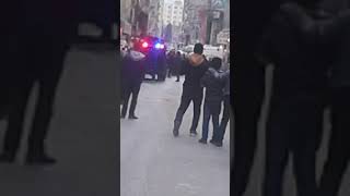 Download lagu Mardinin kızıltepe ilçe merkezsinde iki esnaf sopa ve silahlan birbirine girdi Mardinin kızıltepe ilçe merkezsinde iki esnaf sopa ve silahlan birbirine girdi