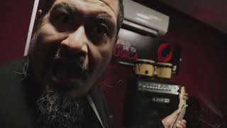 Video thumbnail of "Extremo Sur - Duele (Official Video)"