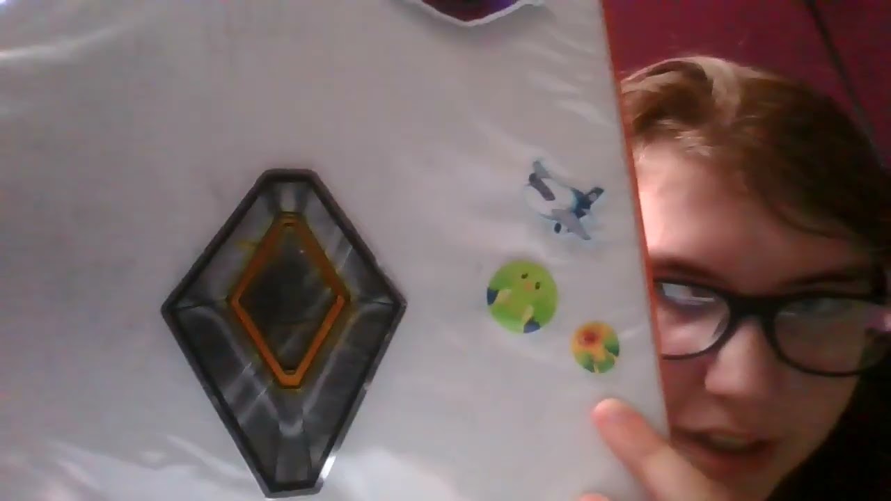 helmet showcase + Food review!