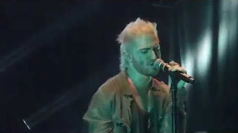 Walk the Moon - Shiver Shiver (Houston 02.02.18) HD